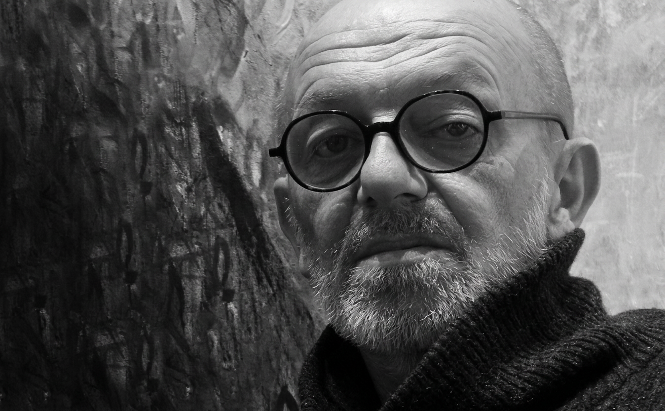 Rosen Markovski in his studio